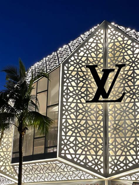 louis vuitton store facade|louis vuitton miami.